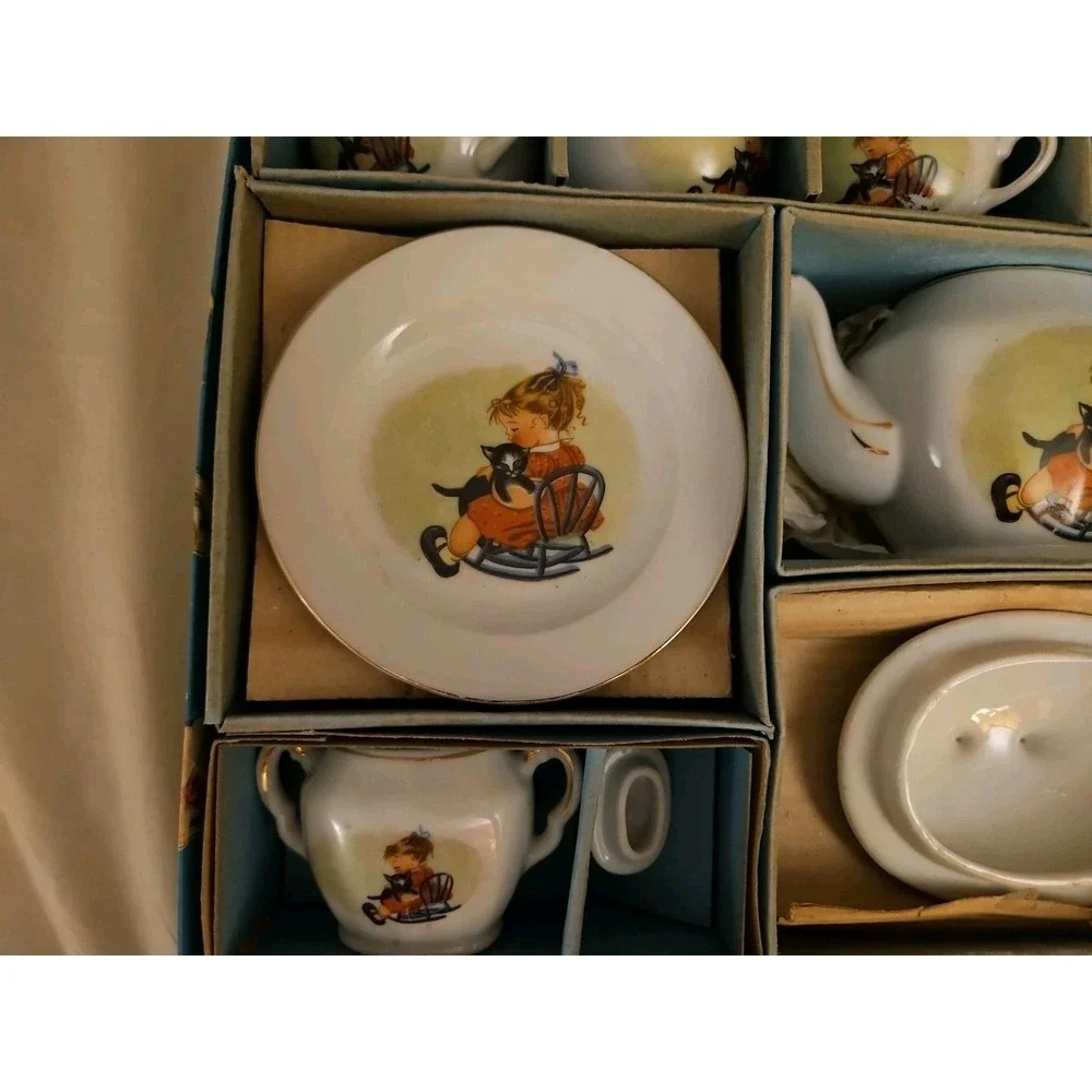 Vintage Childs‎ Porcelain Tea Set / KRESS #U7469B